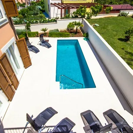 Hotel 3-4 *
